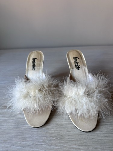 Fredericks hollywood - of,