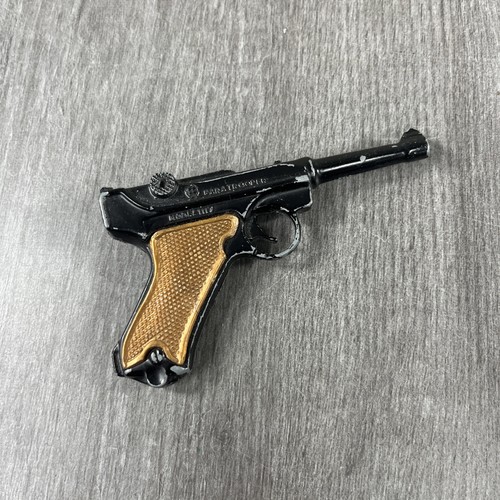 Paratrooper model 1117 made - model,