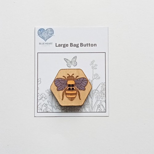 Large engraved wooden buttons - engraved,