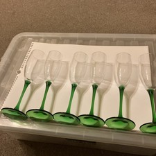 Vintage Set Of 6 Flutes With A Clear Glass Bowl And Long Green Elegant Stems Exc