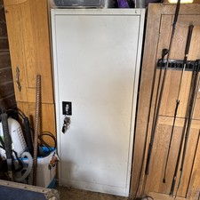 Saddle Bridal Tack Locker