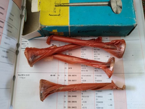 Engine exhaust valve set - exhaust,