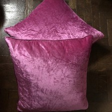 2 X Laura Ashley Nigella