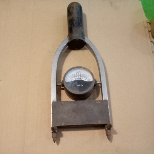 Vintage battery tester - tester,