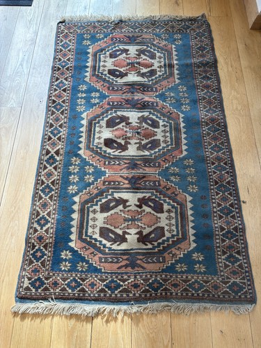 Carpet rug hand made - made, wool