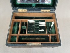 ANTIQUE TRAVEL BOX FOR