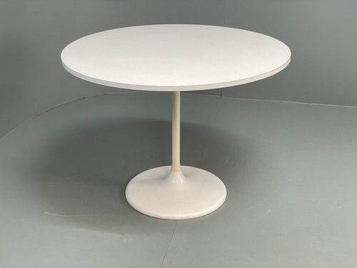Vintage round formica table - vintage,
