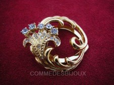 White Waterjet Crystal "Sheaf Ripples" Scarf Clip - Vintage Sphinx Jewelry