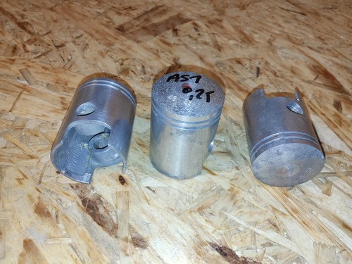 Piston side for - piston,