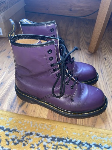 Doc martens made - doc, england
