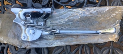 Works side kick stand - side, fits