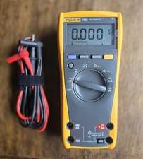 Fluke 77 IV 1000V Digital
