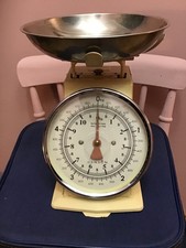 Vintage Retro Hanson Metal Kitchen Weighing Scales & Bowl