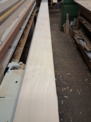 Swirly birch veneer 1 - swirly,