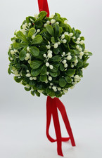 Kissing Ball Christmas