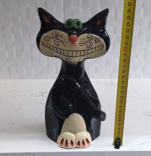 Heavy pottery quirky - pottery, 26cm
