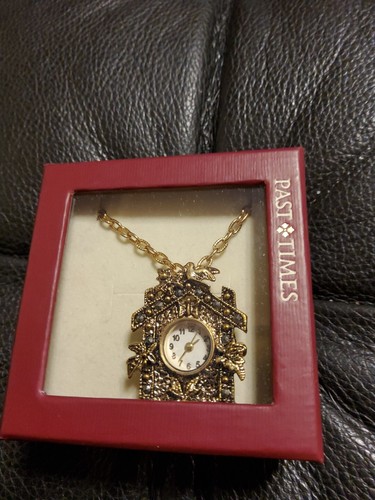 Past times ladies cuckoo - past,
