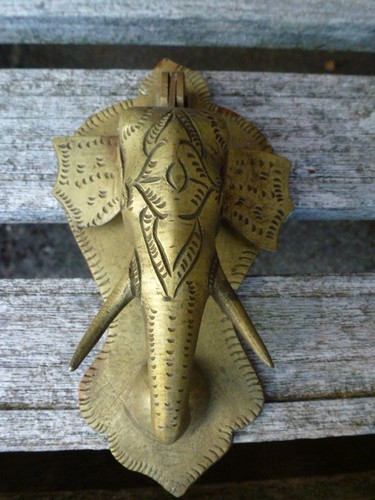 Brass effect elephants head - brass,