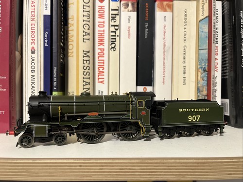 Hornby r2843 schools class - r2843,