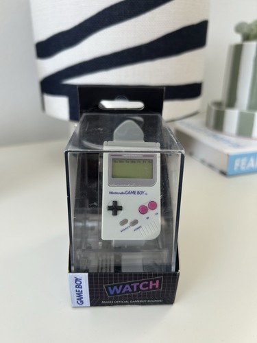 Nintendo gameboy watch - nintendo,