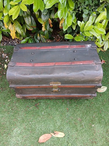 Vintage metal travel - vintage,