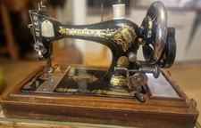 Vintage Singer 28K Hand Crank
