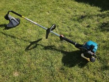 Makita RST210 Petrol Strimmer