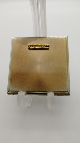 Kigu london powder compact - london,