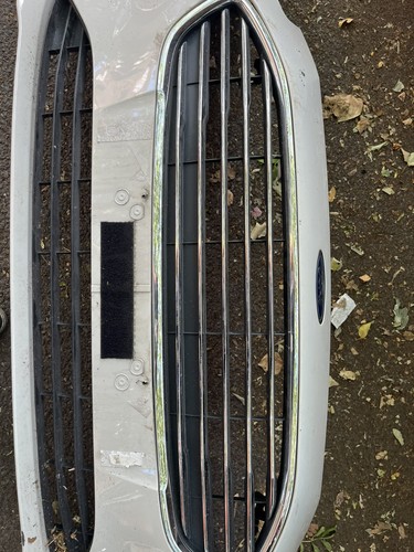 Ford fiesta front bumper 2019 - ,