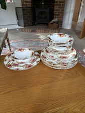 Royal Albert Old Country Roses