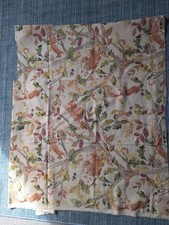 Voyage Maison Red Squirrel