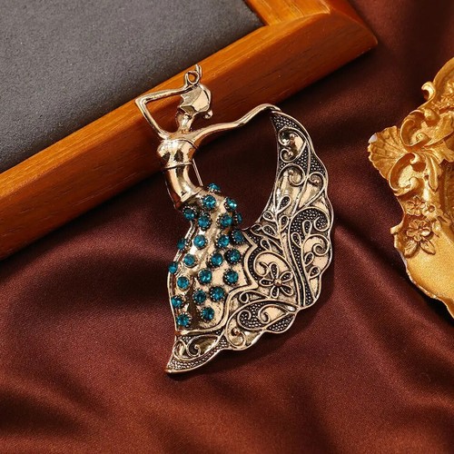 Vintage women men fashion - vintage,