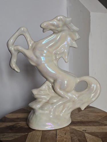 Iridescent white ceramic - white,