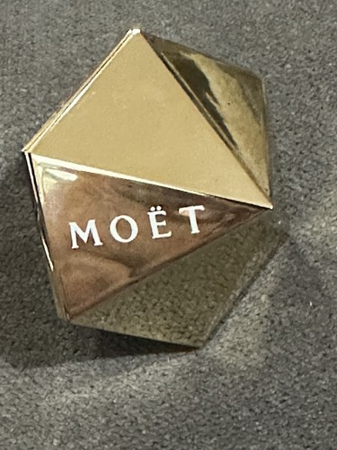 Moet chandon champagne - moet,