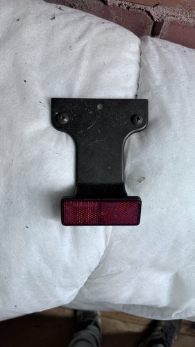 Suzuki gsxr 400 rear reflector - suzuki,