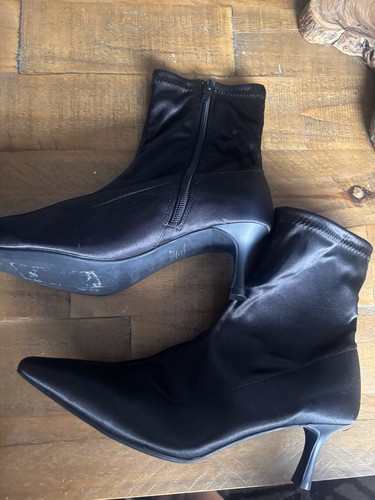 Sock style boot - style, with