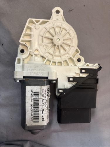 Skoda octavia driver side - skoda,