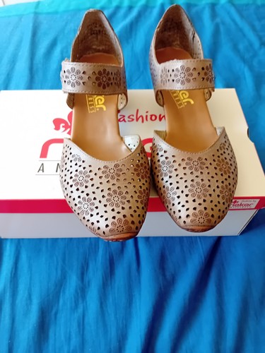 Women size 3 - women's,
