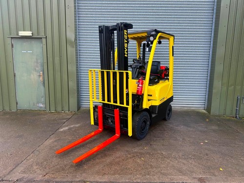 Forklift fork lift - forklift/fork, lift/forklift