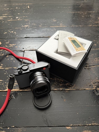 Leica 60mp excellent - q3,