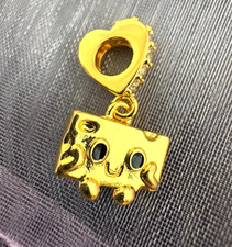 Cheddar Edam Cheese Gold