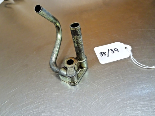 Triumph t140 engine oil pipe - triumph,