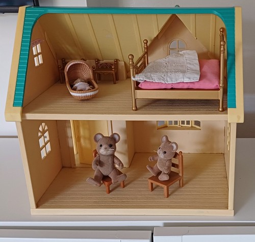 Sylvanian families applewood - sylvanian,