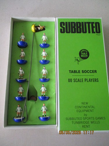 Subbuteo heavyweight team 207