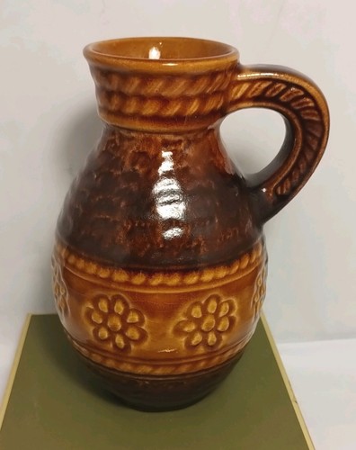 Bay keramic vase jug pottery - jug,