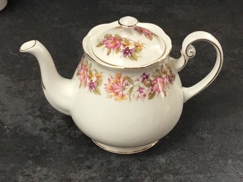 Colclough wayside china - -,
