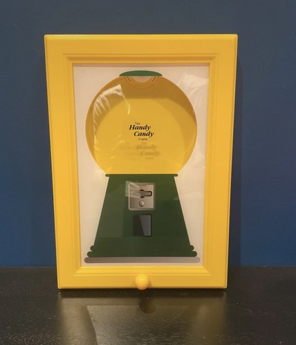 Handy candy dispenser picture - dispenser,