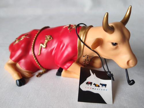Cow parade heifer playboy - u,
