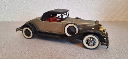 Plastic novelty 1930 - 1/24,