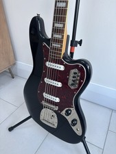 Squire Bass VI, With Fender